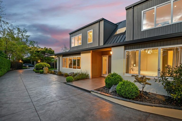 Photo of property in 8 Chevron Place, Ilam, Christchurch, 8041