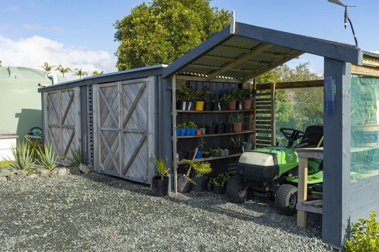 Photo of property in 16 Taipa View Road, Taipa, 0483