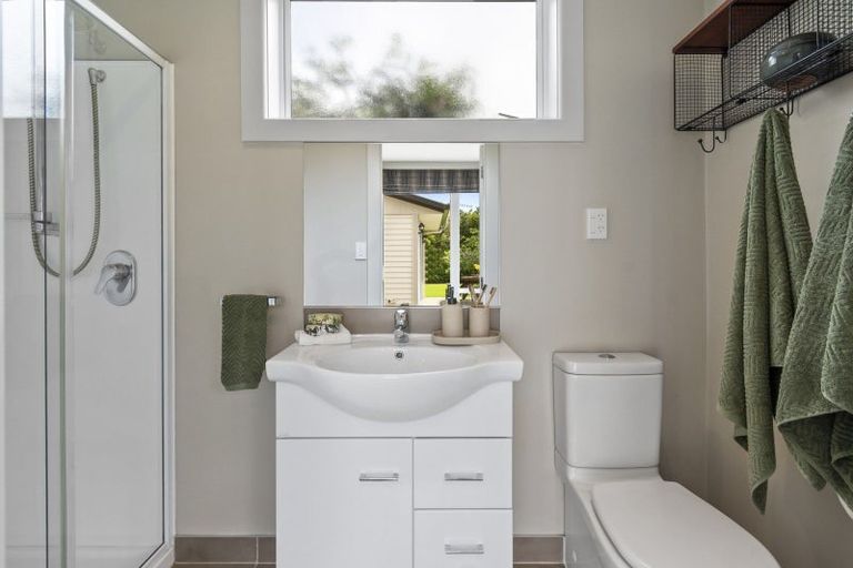 Photo of property in 3-5 Thompson Street, Shannon, 4821