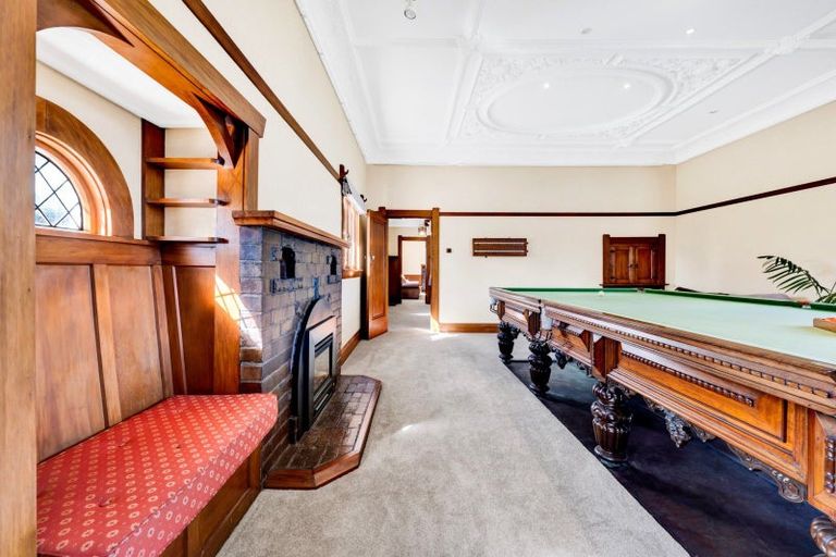 Photo of property in 6 Ridge Lane, New Plymouth, 4310