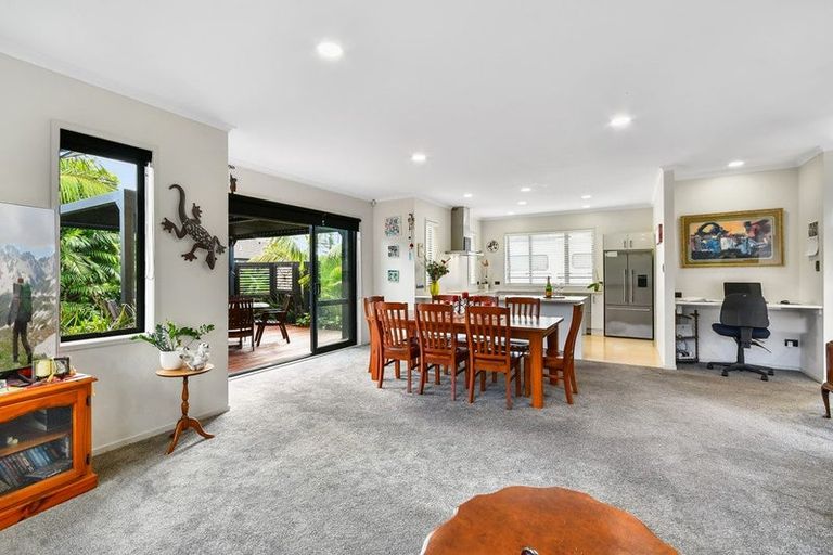 Photo of property in 27 Searle Drive, Patumahoe, Pukekohe, 2679