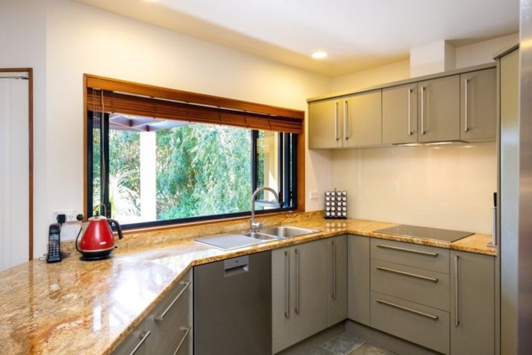 Photo of property in 58 Palmerston Road, Havelock North, 4130