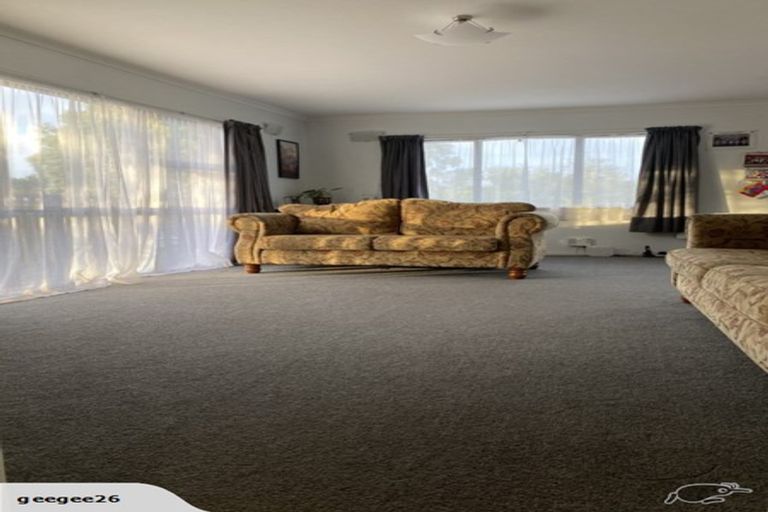 Photo of property in 72a Borich Road, Sunnyvale, Auckland, 0612