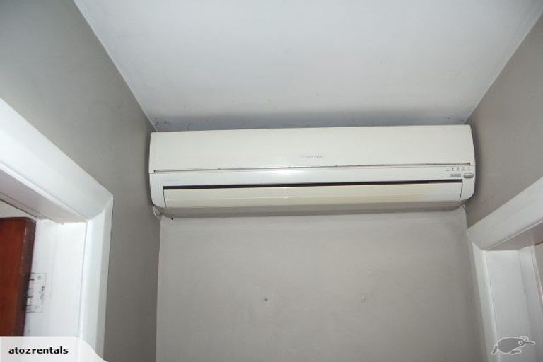 Photo of property in 365 Hills Road, Mairehau, Christchurch, 8013