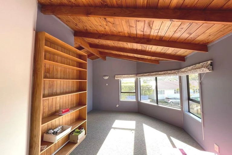 Photo of property in 122 Triangle Road, Massey, Auckland, 0614