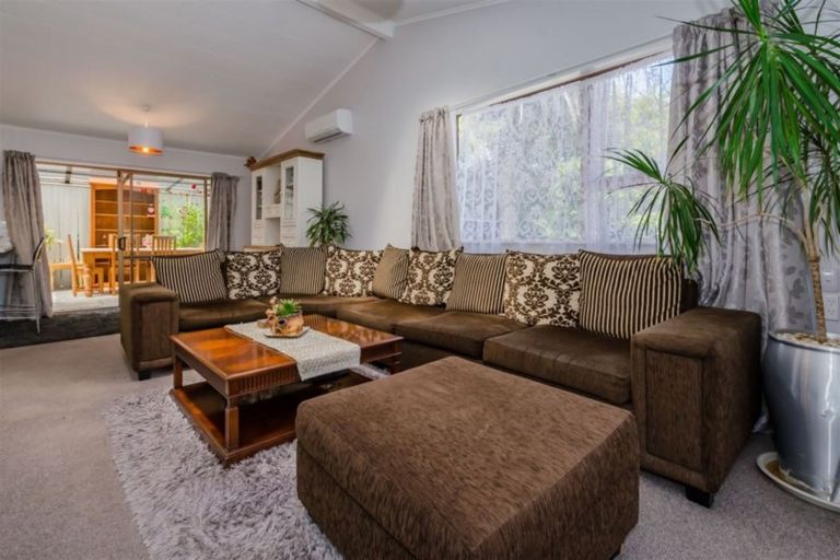 Photo of property in 32a Mahana Road, Paraparaumu Beach, Paraparaumu, 5032