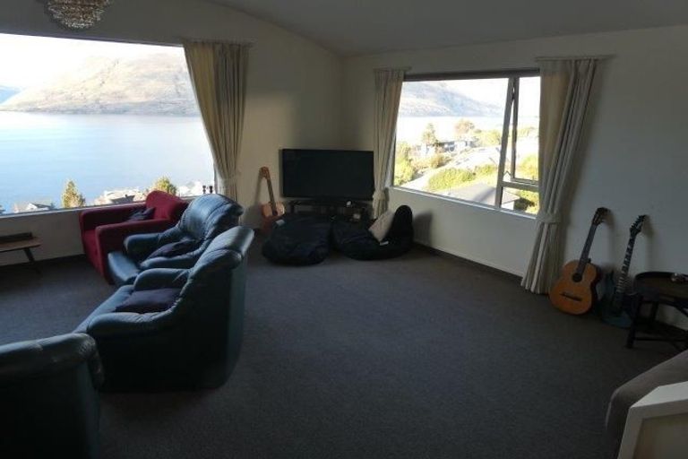 Photo of property in 3b Strawberry Lane, Fernhill, Queenstown, 9300
