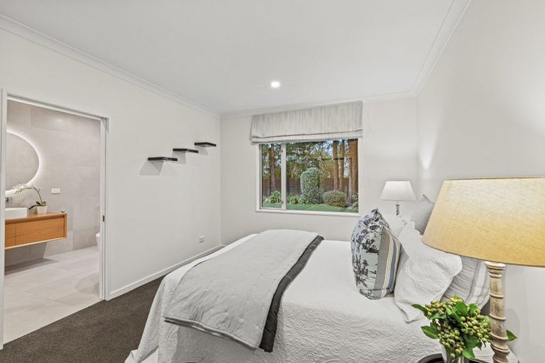 Photo of property in 43 Oakgrove Drive, Rangiora, 7400