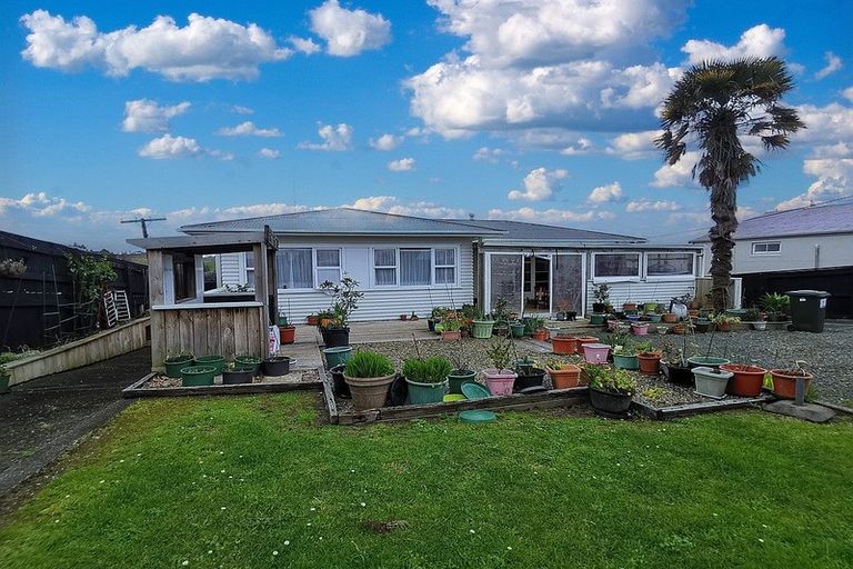 Photo of property in 103 Hurndall Street East, Maungaturoto, 0520