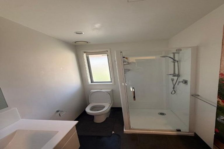 Photo of property in 5/160c Hobsonville Point Road, Hobsonville, Auckland, 0616