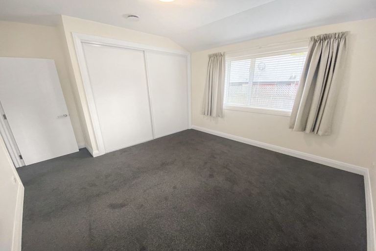 Photo of property in 196 Wilsons Road South, Saint Martins, Christchurch, 8022