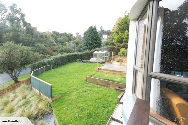 Photo of property in 24 Wharfdale Street, Macandrew Bay, Dunedin, 9014