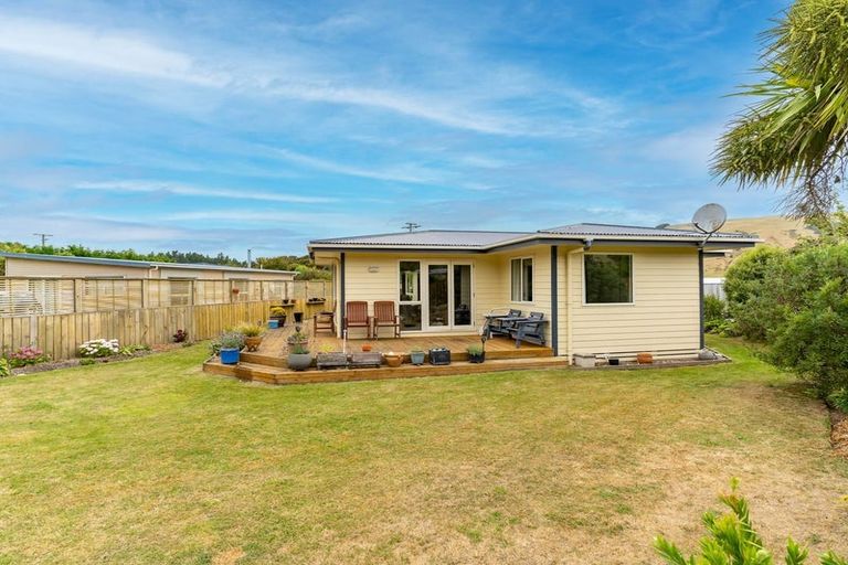 Photo of property in 47 Driver Street, Long Beach, Port Chalmers, 9081