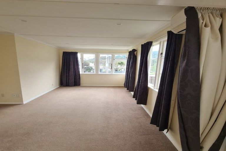 Photo of property in 61 Wilkie Crescent, Naenae, Lower Hutt, 5011