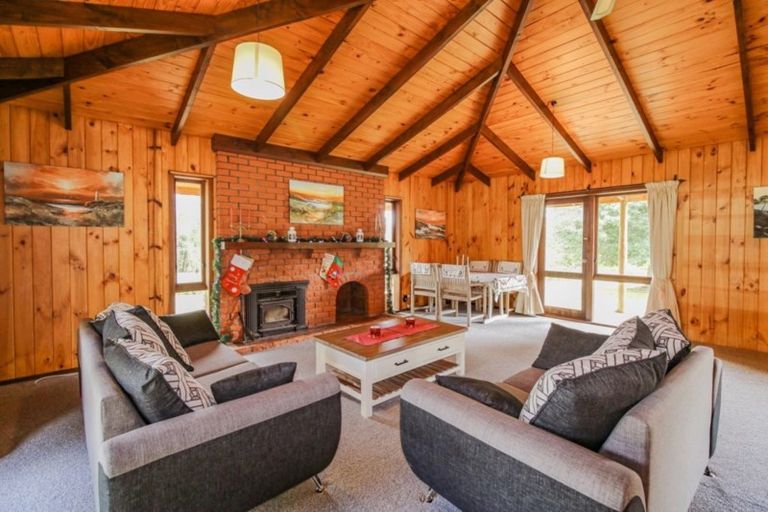 Photo of property in 752 Ponatahi Road, Martinborough, Carterton, 5792