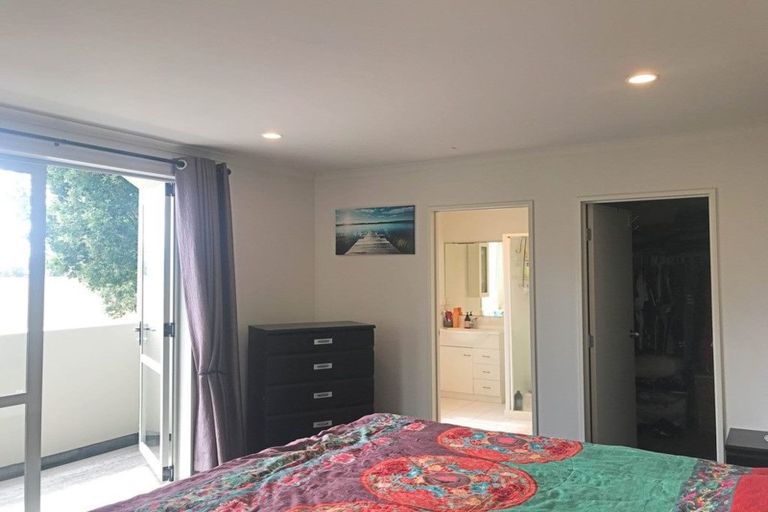 Photo of property in 30 Bruce Pulman Drive, Takanini, 2112