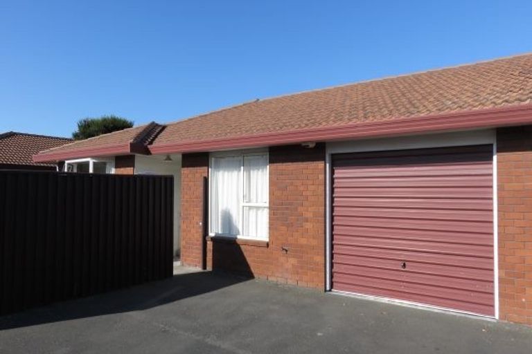 Photo of property in 2/10 Leslie Street, Upper Riccarton, Christchurch, 8041