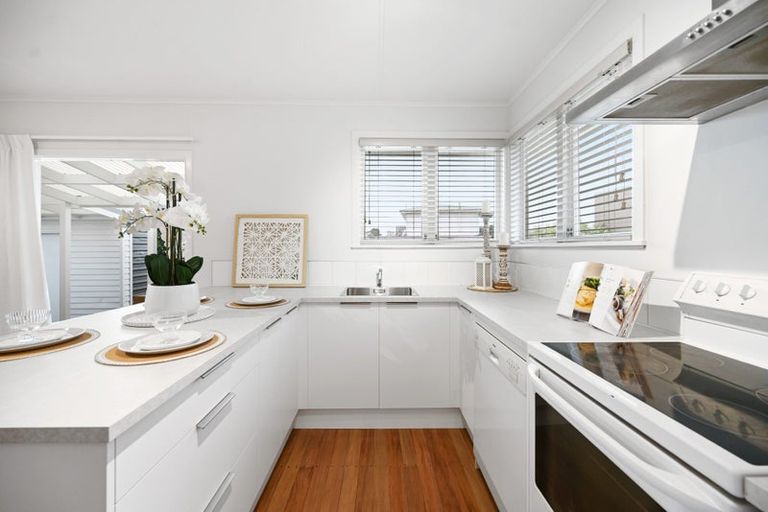 Photo of property in 64 Aurora Terrace, Hillcrest, Hamilton, 3216