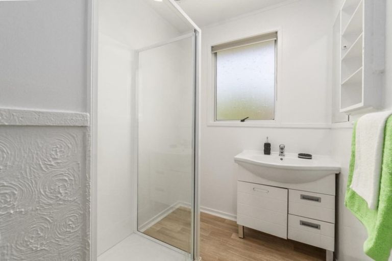 Photo of property in 1/7 Ririno Place, Manurewa, Auckland, 2102