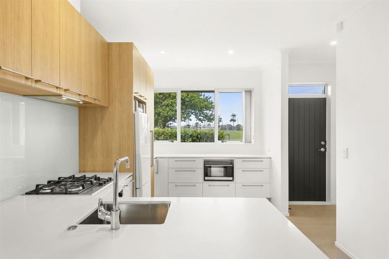 Photo of property in 37 Whenuapai Drive, Whenuapai, Auckland, 0618