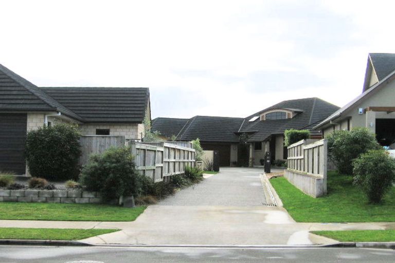 Photo of property in 26 Saint James Drive, Huntington, Hamilton, 3210