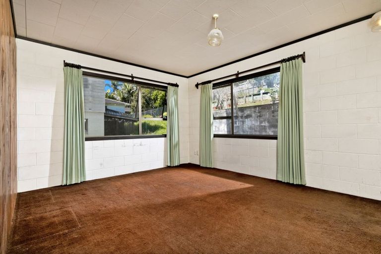 Photo of property in 22 Awaruku Road, Torbay, Auckland, 0630