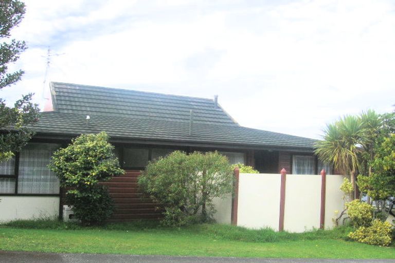 Photo of property in 4 Camellia Terrace, Maungaraki, Lower Hutt, 5010