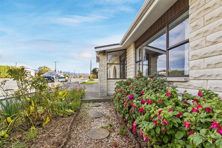 Photo of property in 4 Bond Street, Waimate, 7924