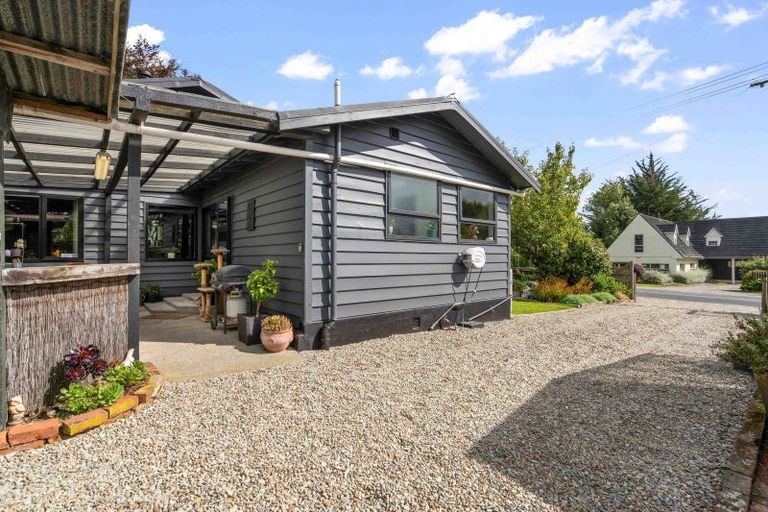 Photo of property in 82 Lochiel Bridge Road, Lochiel, Winton, 9781