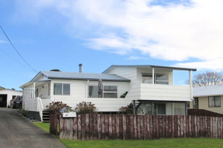 Photo of property in 11 Washington Avenue, Snells Beach, 0920