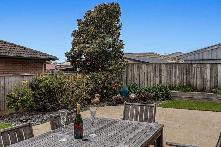 Photo of property in 14 Omega Place, Coastlands, Whakatane, 3120