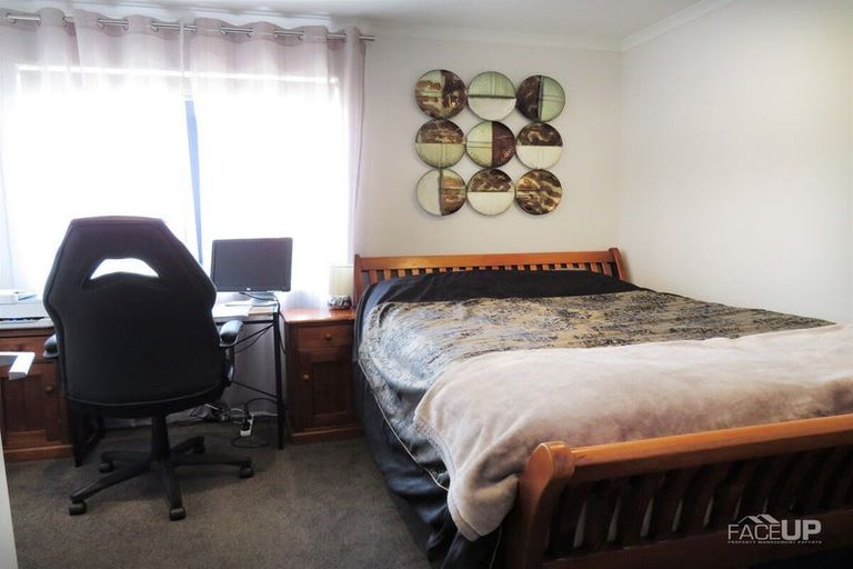 Photo of property in 91b Hobsonville Point Road, Hobsonville, Auckland, 0616