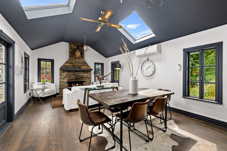 Photo of property in 28 Swindon Street, Ophir, Omakau, 9393