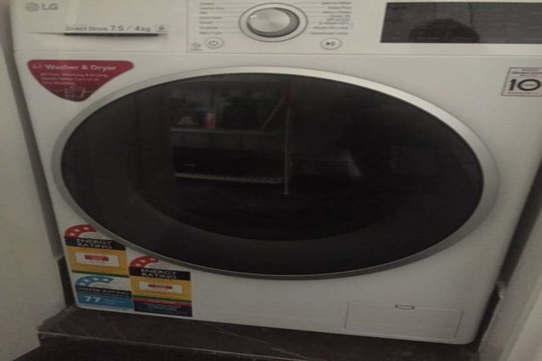 Photo of property in 15 Portland Crescent, Thorndon, Wellington, 6011