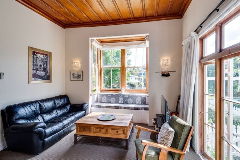 Photo of property in 3 Hooker Avenue, Hospital Hill, Napier, 4110