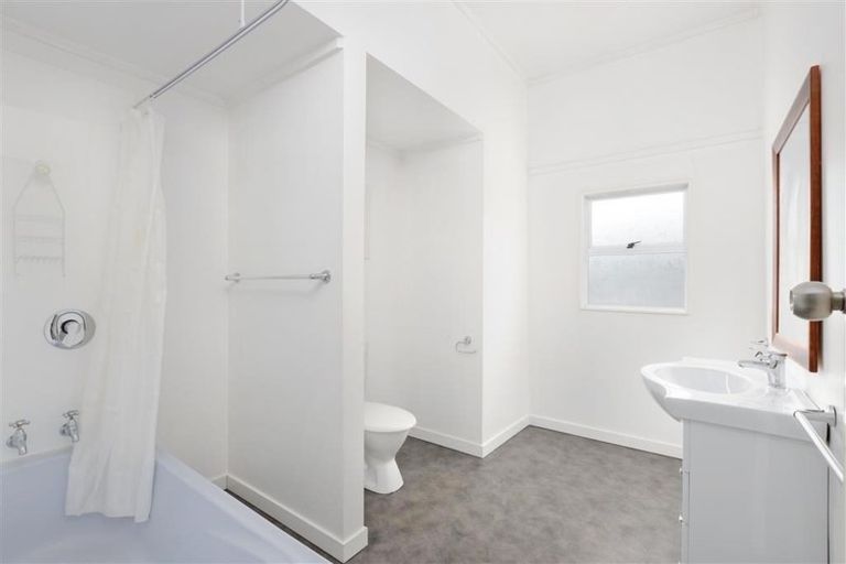 Photo of property in 38 Kirkcaldy Street, South Dunedin, Dunedin, 9012