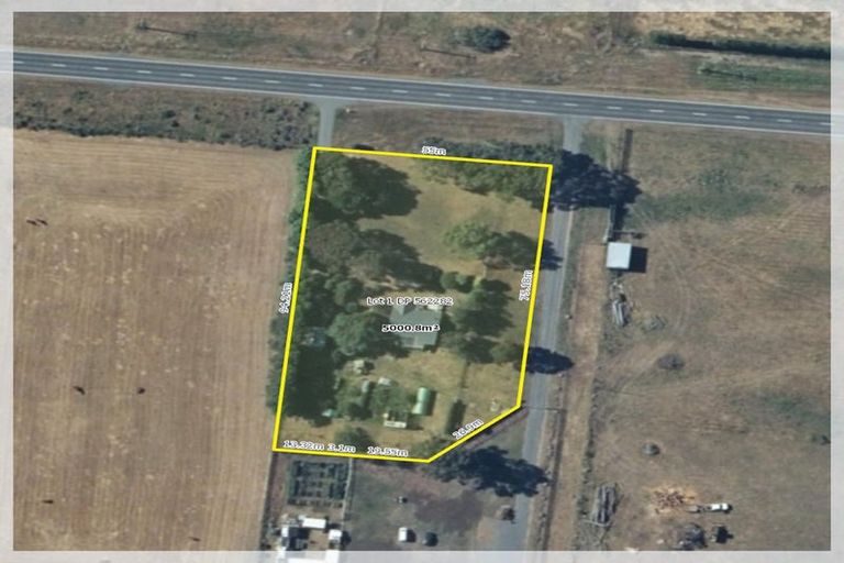 Photo of property in 332 Foxton Shannon Road, Foxton, 4893