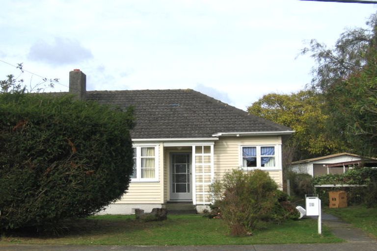 Photo of property in 58 Athlone Crescent, Avalon, Lower Hutt, 5011