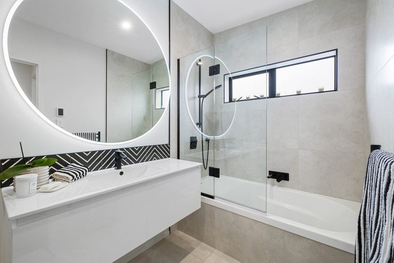 Photo of property in 75a Pendarves Street, New Plymouth, 4310