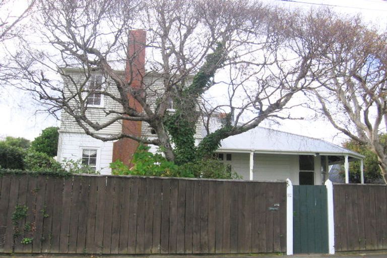 Photo of property in 32 Hautana Square, Woburn, Lower Hutt, 5010