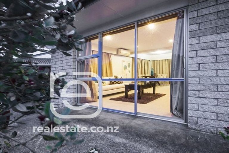 Photo of property in 26 Priestley Drive, Bucklands Beach, Auckland, 2014