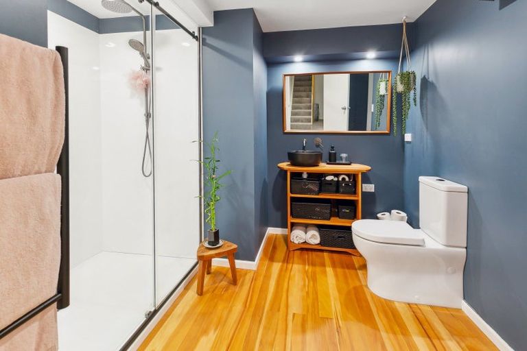 Photo of property in 36 Lynda Avenue, Paparangi, Wellington, 6037