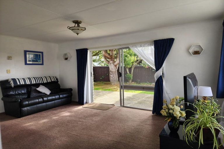 Photo of property in 68 Meadowvale Drive, Levin, 5510