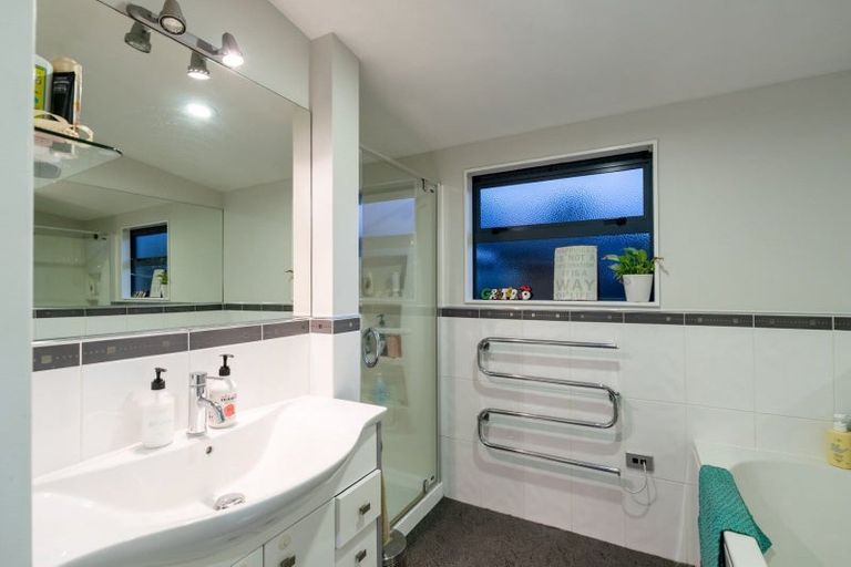 Photo of property in 32 Grantston Drive, Pyes Pa, Tauranga, 3112