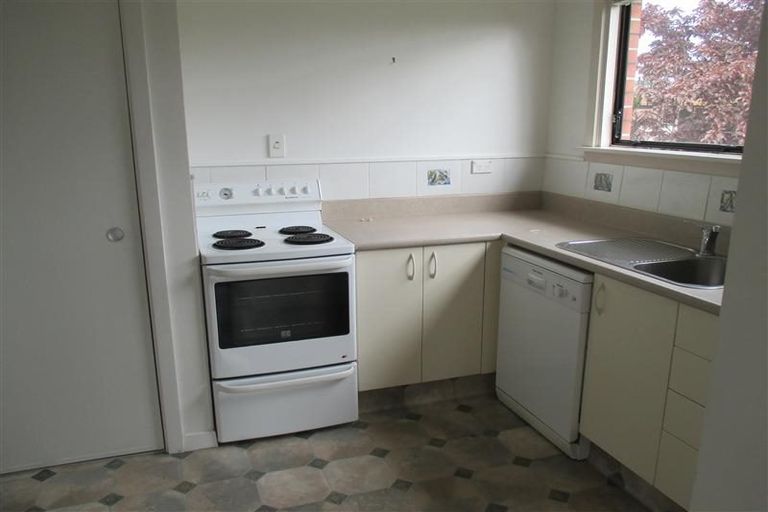 Photo of property in 8 Tulloch Place, Papanui, Christchurch, 8052