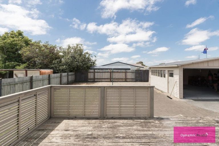 Photo of property in 11 Colonial Place, Kelvin Grove, Palmerston North, 4414