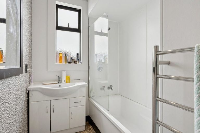 Photo of property in 11 Grove Street, Saint Kilda, Dunedin, 9012