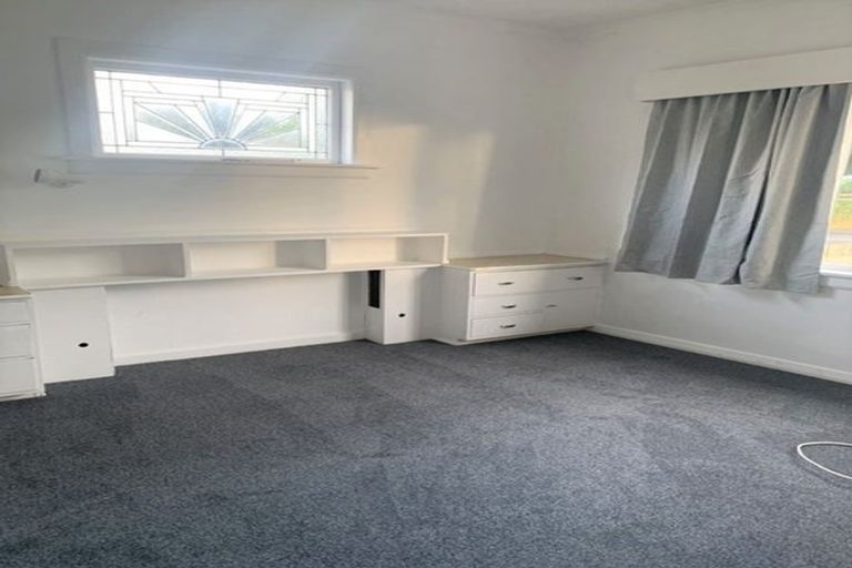 Photo of property in 2/4 Rodney Street, Waiwhetu, Lower Hutt, 5010