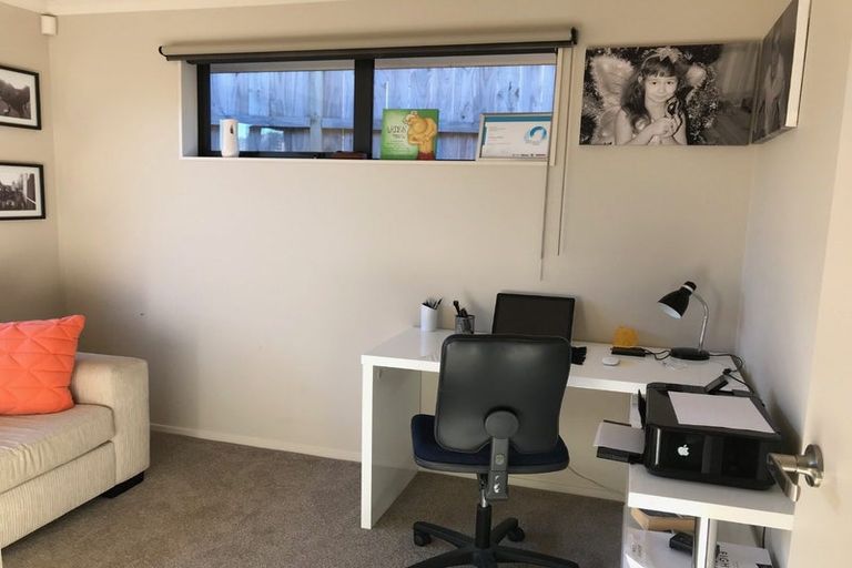 Photo of property in 61 Tiriwa Drive, Massey, Auckland, 0614