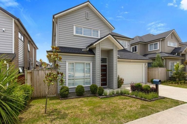 Photo of property in 19 Ballindrait Drive, Flat Bush, Auckland, 2019
